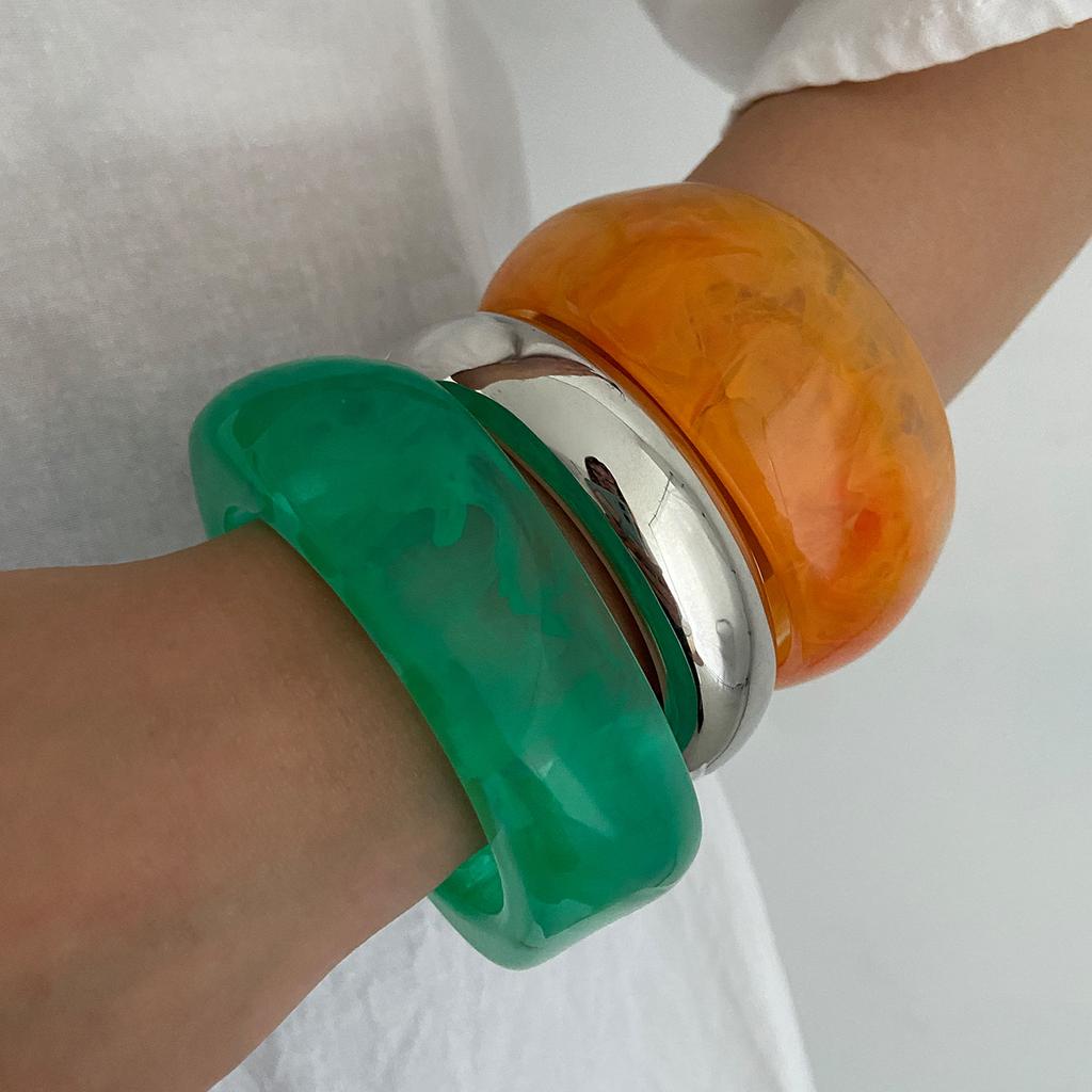 Fashion Irregular Smudge Gradual Change Resin Bracelet, Exaggerated Geometric Arc Acrylic Bracelet