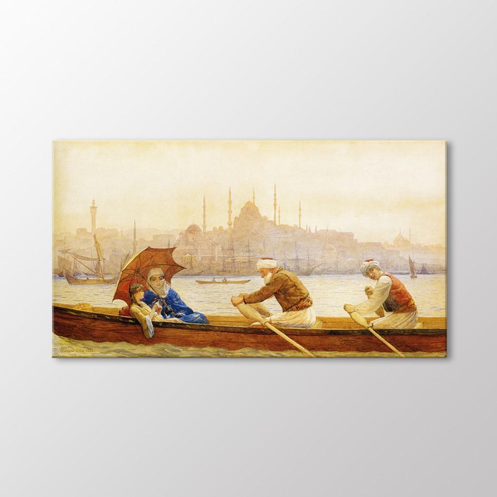 

Прогулочный стол в Золотом Роге