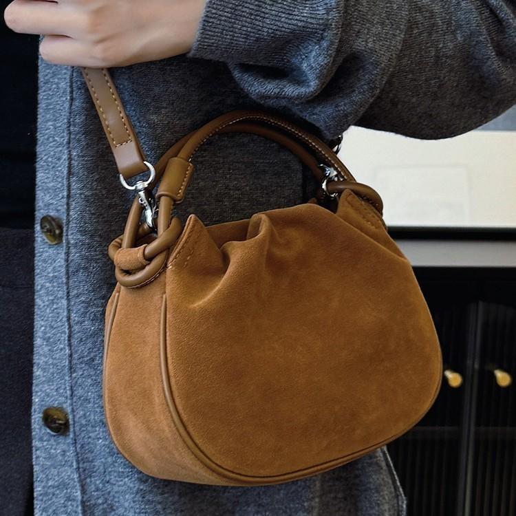 Ielgy Pleated All-Match Shoulder Handbag Autumn Winter Retro Fashion Commuter Messenger Bag