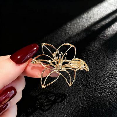 Stainless Steel Metal Hollow Rose Brooch Premium Design Pin Delicate Lily Brooch Clothing Accessories