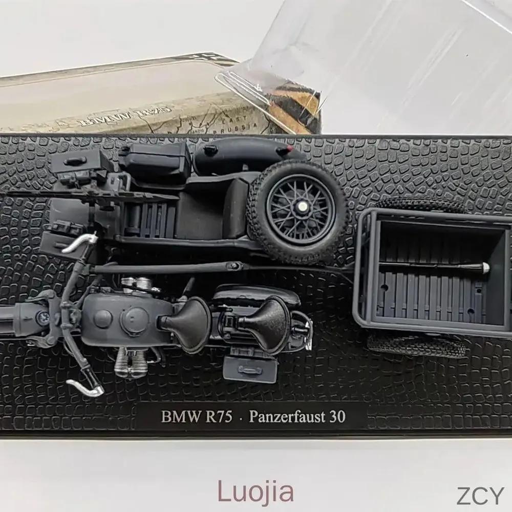 Exclusive 1 / 24 BMW R75 motorcycle with sidecar
