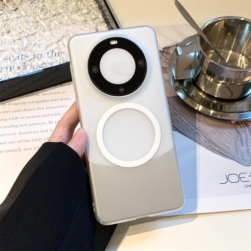 Applicable to Huawei Mate70Pro matte magnetic suction ice mist mobile phone case mate60pro ultra-thin skin feeling heat dissipation and anti-drop