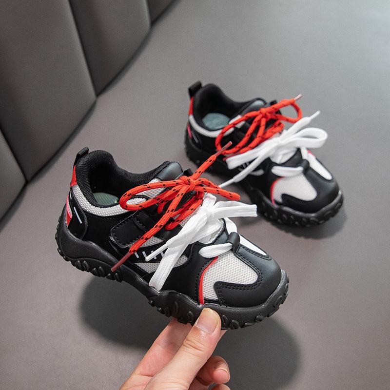 Children's moral training shoes spring and autumn 2025 new spring girls' sports shoes baby shoes fried street popular casual shoes