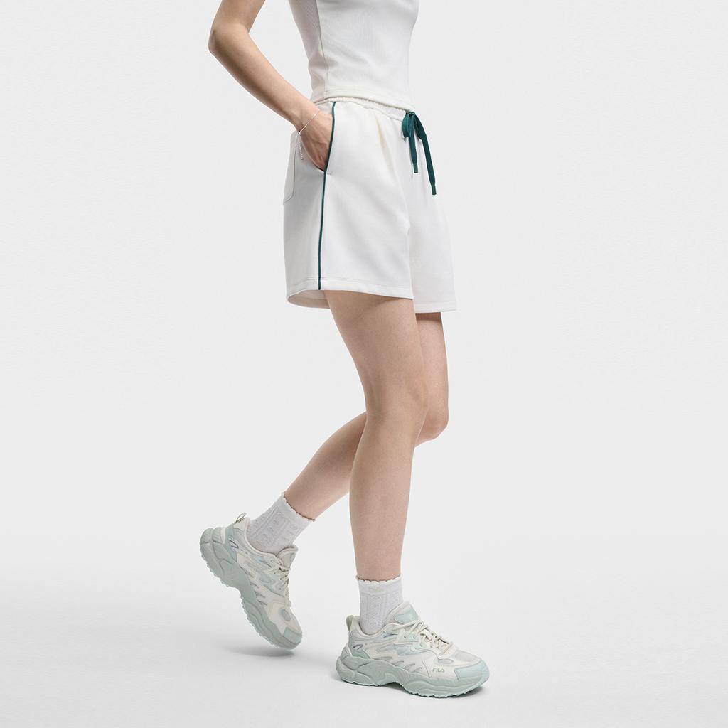 FILA Original Fashion Classic Simple Retro Sports Versatile Comfortable Loose Casual Shorts Women shorts Cloud-Mushroom-White F51W629601FWT