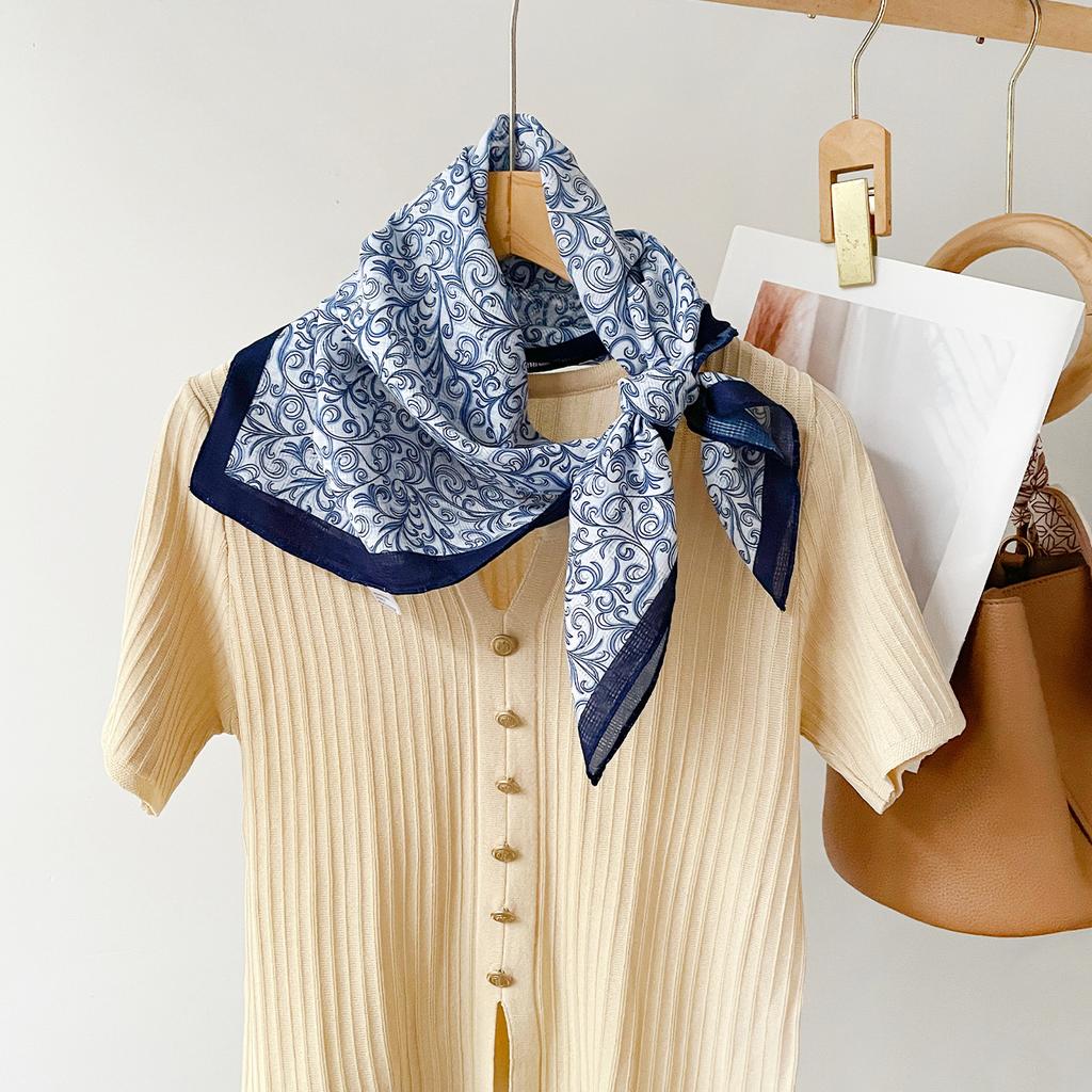 Elegant Chiffon Silk Square Scarf Vintage Damask Print Bandana for Women Daily Commute Neck Hairband Sun Protection Accessory