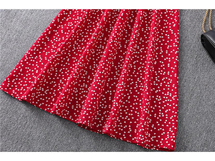 Summer 2023 Women's Polka Dot Chiffon Dress - Loose, Versatile, European and American Style, Mid-Length.