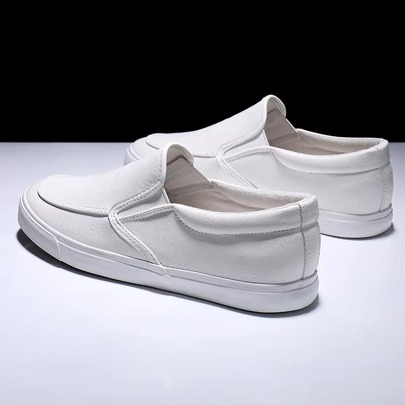 Herren leichte und atmungsaktive Low-Top-Freizeit-Flachsohle, das Obermaterial ist vielseitig im Frühling und Sommer, und der britische Stil ist bequem.