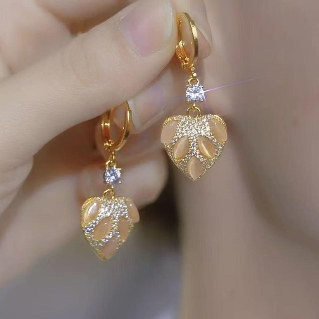 Korean-Style Elegant Rhinestone Ball Earrings - Versatile, Fashionable, and Ultra-Shiny Design.