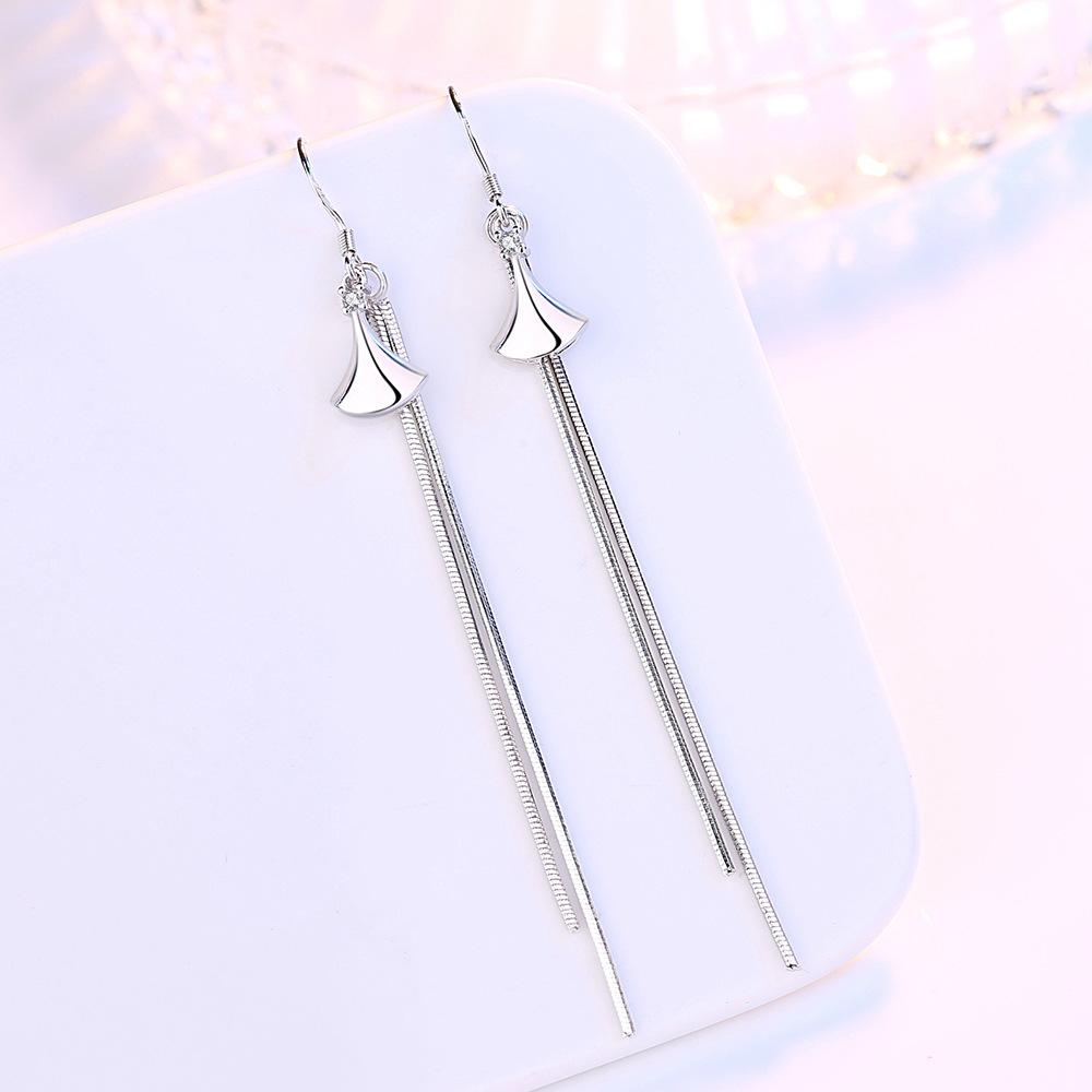 Mid-length Women's Simple and Fashionable Tassels Earrings