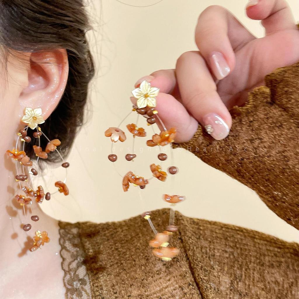 2025 Spring/Summer Floral Pearl Stud Earrings - Elegant Women's Light Luxury Edition