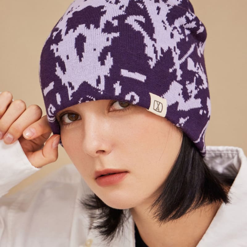 

Шапка бини VARZAR VA Spread Square жаккардовая фиолетовая FREE