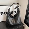 Large capacity bag women's autumn new fashion shoulder bag simple fashion large capacity commuter tote bag women