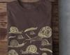 Cottagecore Schnecke T-Shirt, Goblincore Goth, Grunge Fairycore Kleidung, Hexen T-Shirt, Dark Academia Ästhetik Shirt, Botanische Kunst T-Shirt