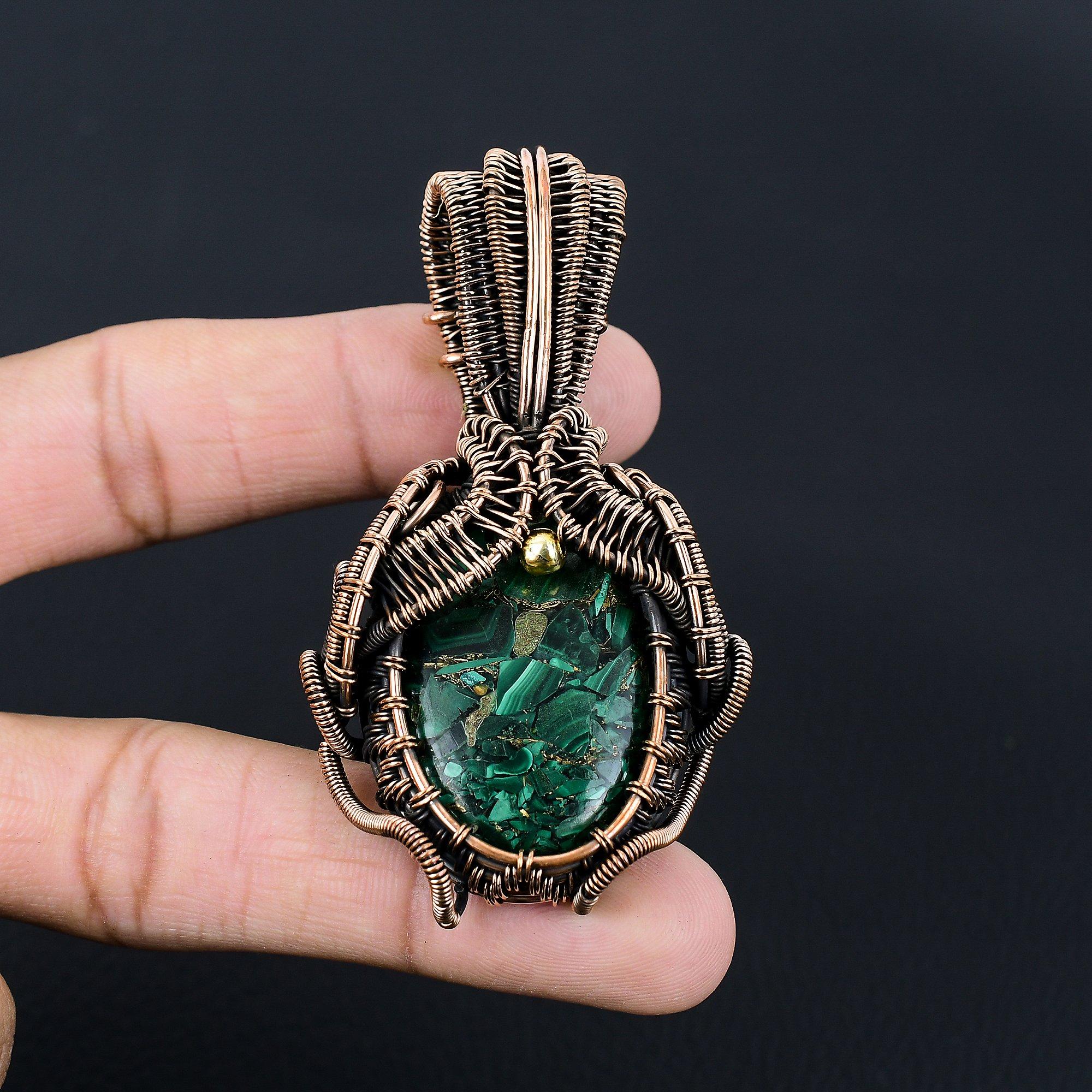 

Медный малахитовый драгоценный камень, ювелирные изделия ручной работы, подвеска из чистой медной проволоки 2.83 Inches зелёный