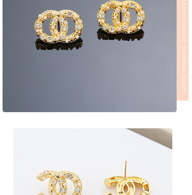 Trendy Double C Stud Earrings: Chic & Luxurious Fashion Jewelry