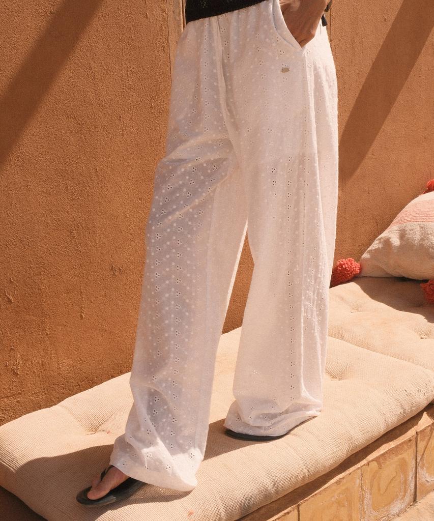 FOLNUA Legere Lace Pants (White)