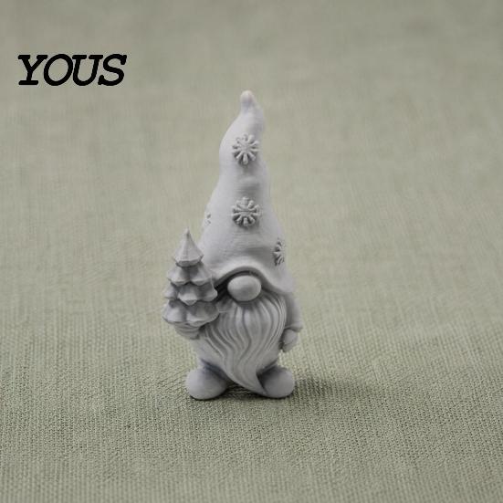 Winter Holiday Decoration Flower Gnome Figurine, 3D Printed Small Garden Statue, Matte Finish Cute Dwarf Ornament for Yard, Lawn, Patio Decor