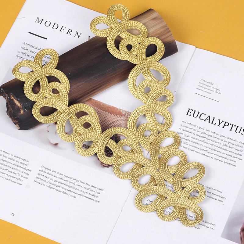 1pcs Chinese Knot Buttons Gold Wire Trapezoidal Buttons for Dresses Dance Clothes Decorative Buckles 16.5CM*17CM