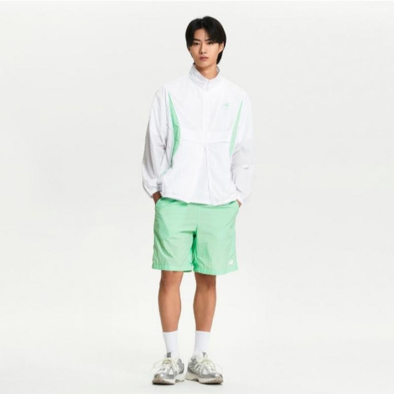 New Balance Shorts Kqj Nbnve22413 84 Public Runners Part 4.5 Woven Shorts