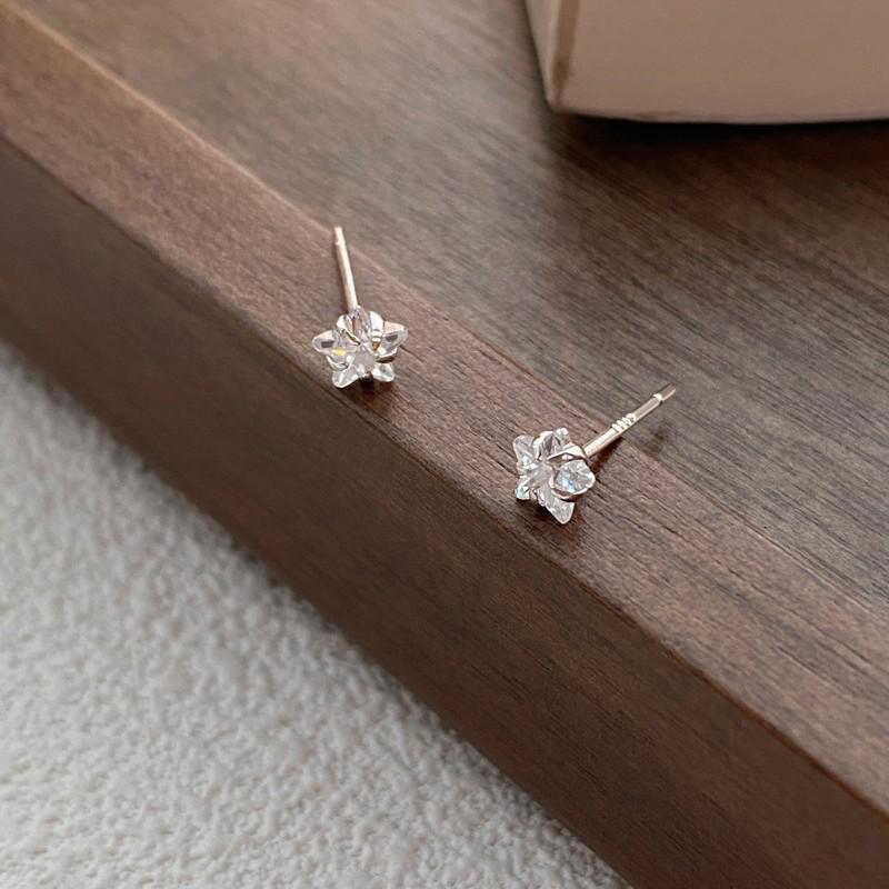 999 Sterling Silver Sparkling Zirconia Star Stud Earrings for Women - Comfortable Sleep-Friendly Ear Jewelry Pure Silver