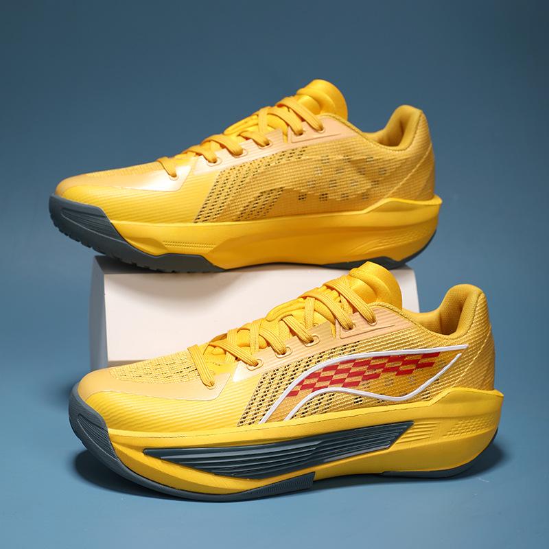 2025 new low-top practical basketball shoes for men and women, versatile shock absorption, wear-resistant thick sole, non-slip and breathable couple 