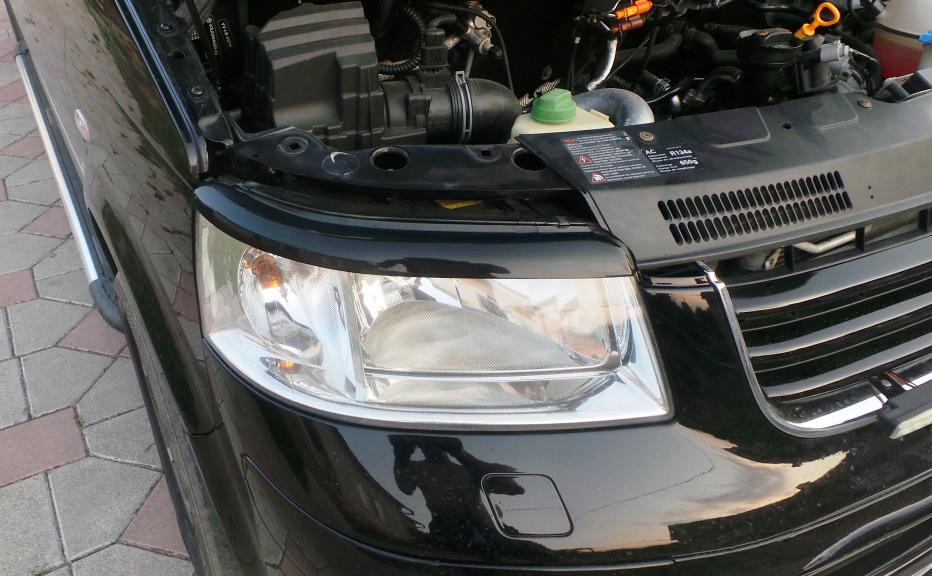 Øyevipper til frontlykter (2 stk, sort) Svart matte for Volkswagen T5 Transporter 2003-2010