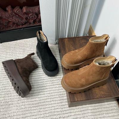 Botas de nieve cálidas con suela de espuma invierno nuevas de suela gruesa para realzar la altura botas de mujer casuales botas Martin botas versátiles mujer
