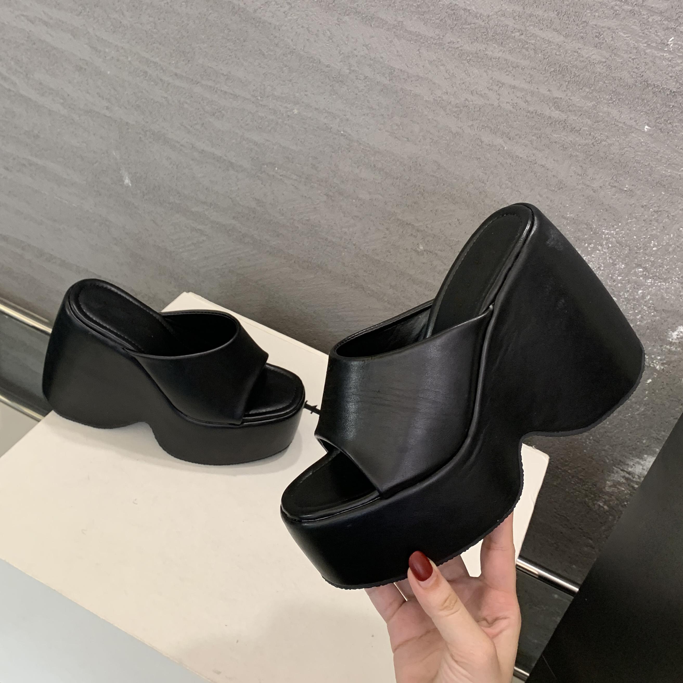 

Eilyken 2025 Модные женские тапочки на танкетке с круглым носком, лаконичные туфли на толстом каблуке, женские туфли-слайды 35 чёрный