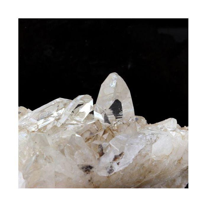 Quartz 2100.0 carats