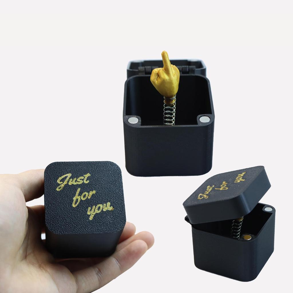 Cross-border Middle Finger Surprise Christmas Gift Box