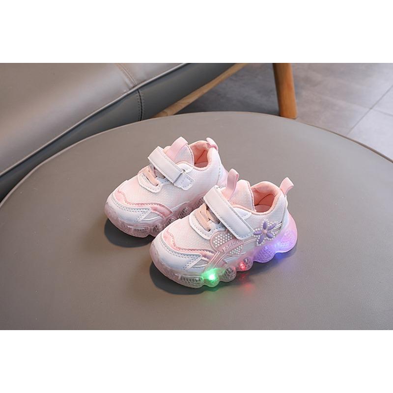Kids Light Up Heart Pattern Korean Style Sports Sneakers For Boys And Girls