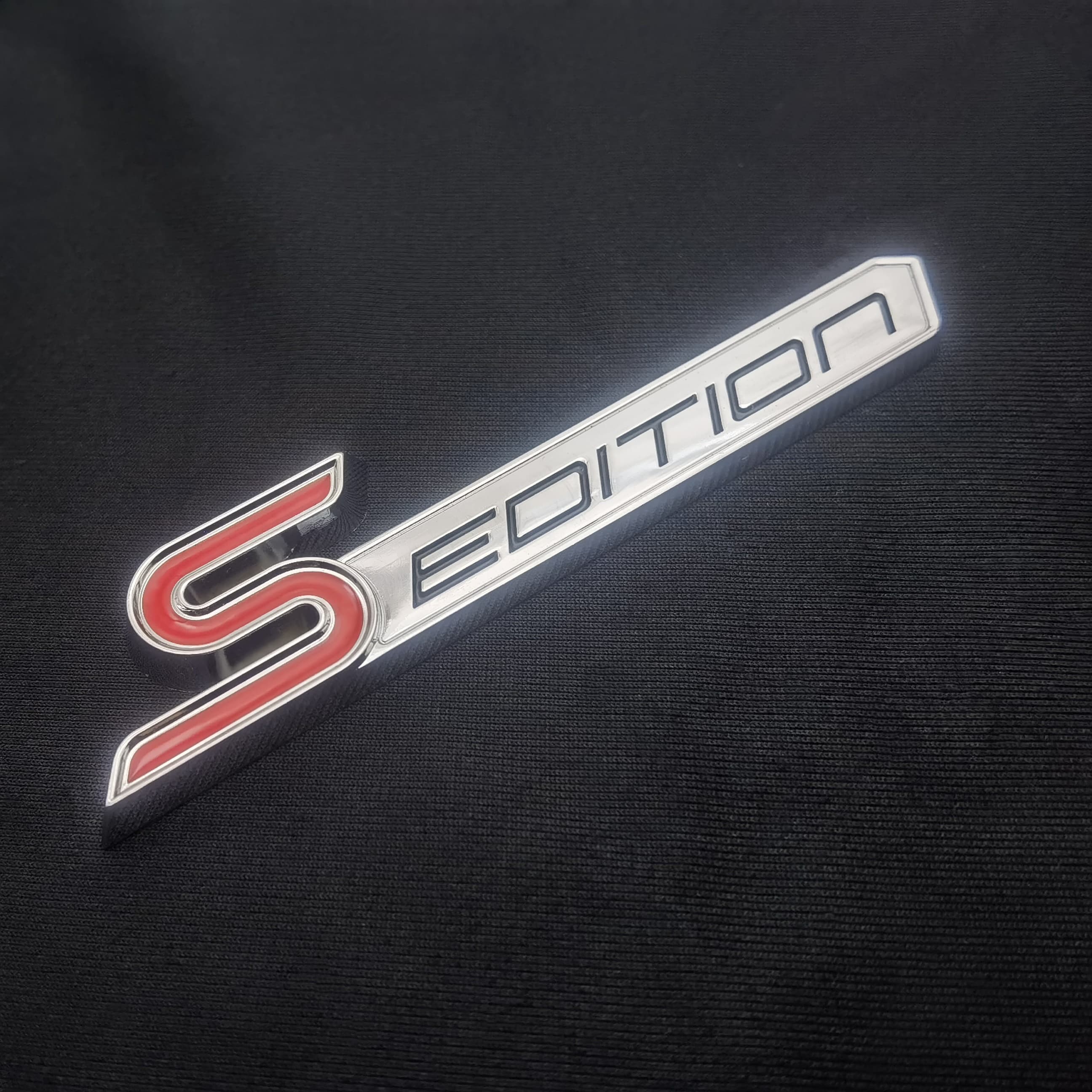 1Pc 3D Metal Logo Car Side Fender/Rear Trunk Emblem Badge Sticker, Car Front Grille Badge Badge Sticker красный/серебряный
