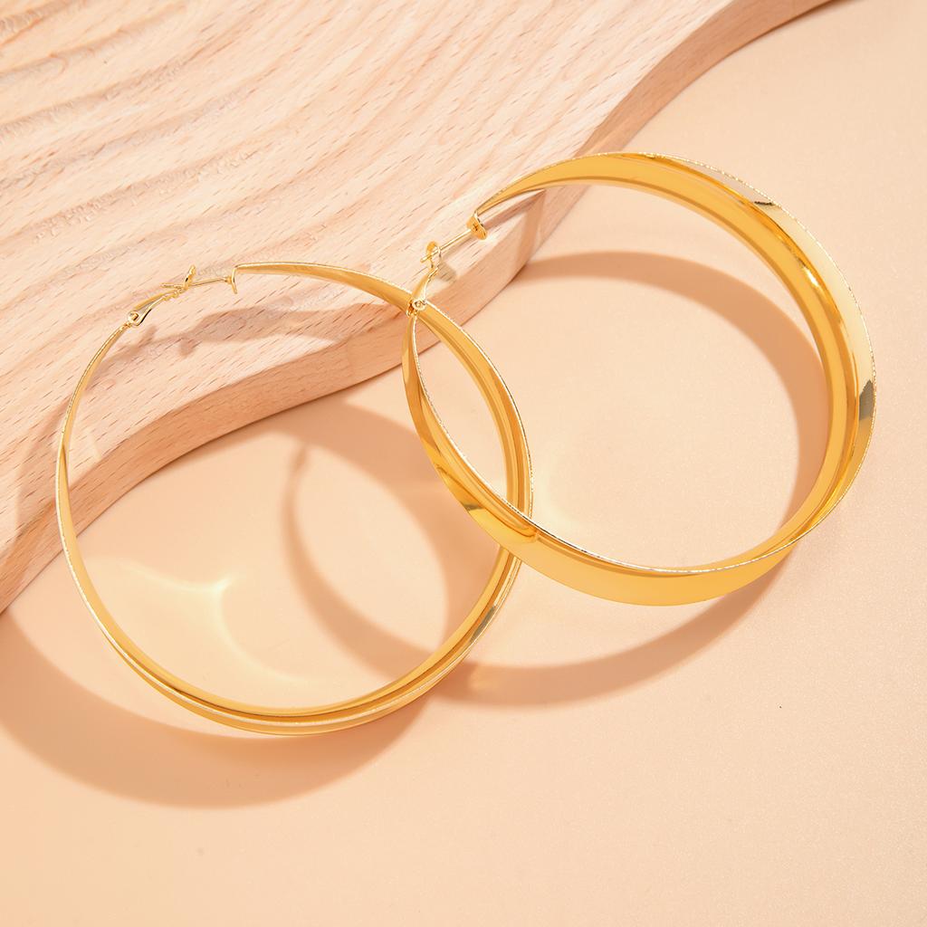Exaggerated Big Hollow Out Round Hoop Earrings for Women Fashion Circle Shape Ear Rings Ladies Jewelry Gifts Festival