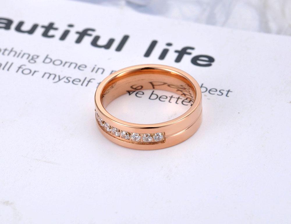 JeeMango Titanium Stainless Steel Wedding Rings For Women Rose Gold Color Exquisite CZ Crystal Charm Ring Christmas Gift JR19130