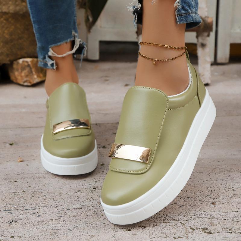 European‑American Women's Platform Shoes, Round‑Toe Solid‑Color Shallow‑Mouth With Metal Buckle