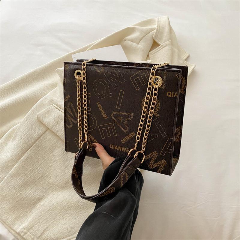 Стильная летняя женская сумка через плечо с принтом букв, модная ретро сумка-тоут кофейный