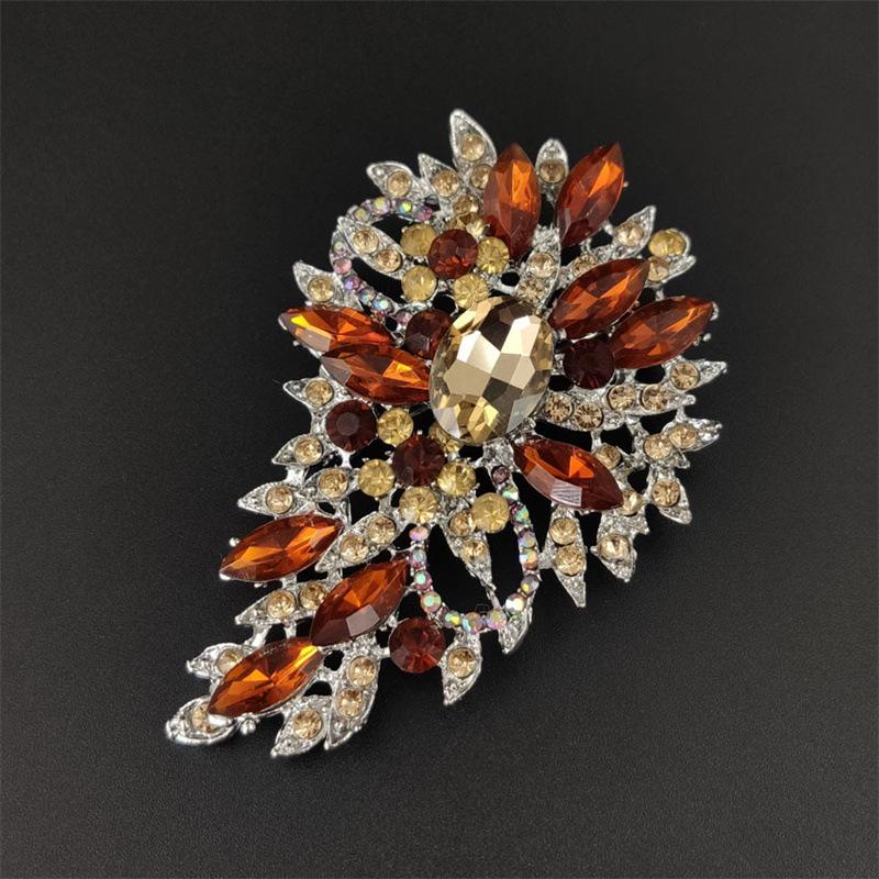 

Кристалл Trend Брошь Темперамент Стразы Капля Воды Корсаж Женская Одежда Аксессуары Подарки