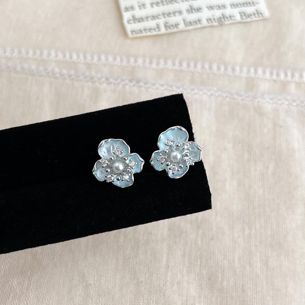 Sweet Blue Floral Enamel Stud Earrings – Korean Style Fashion for Women
