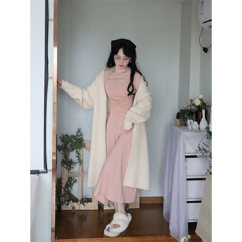 Fashion Sexy Babes One-word Shoulder Neck Long-sleeved Dress Women's Spring New Slim-fit Stacked Inside Long Skirt