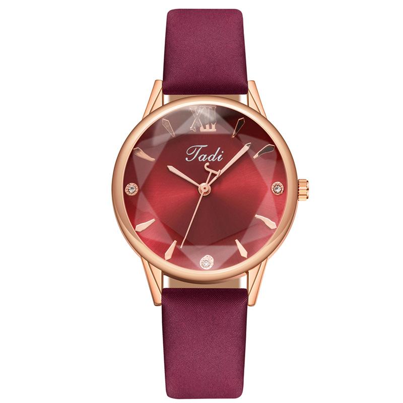 Fashion Watch Quartz Watch With Diamond Belt Watch Female Rhombus Glass Student Watch красный