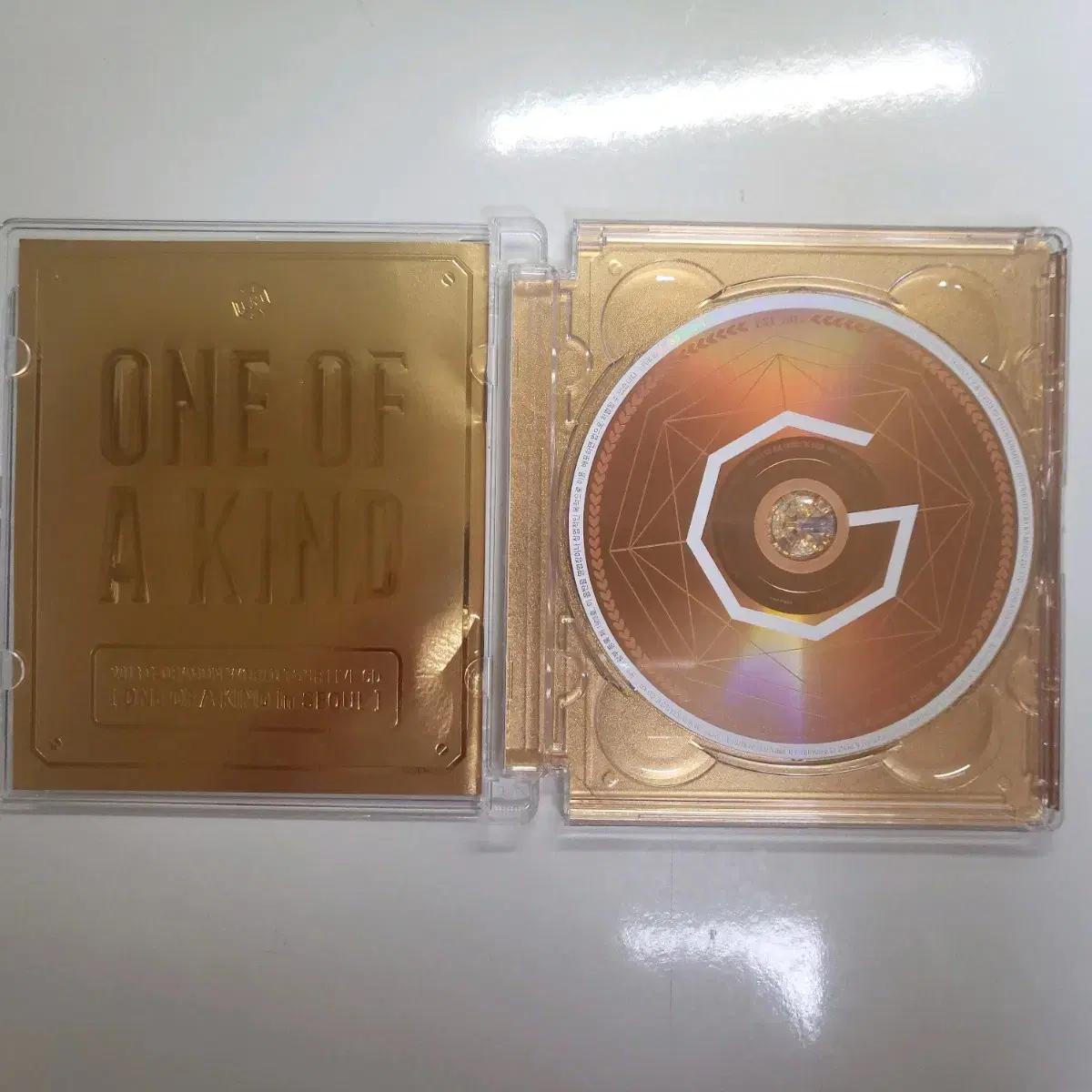 

G-dragon One Of A Kind Tour Live CD Gd