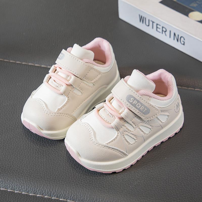 2026 Spring New Arrivals: Girls' Soft Sole Leather Shoes - Non-slip, Comfortable, Fashionable for Kindergarten.