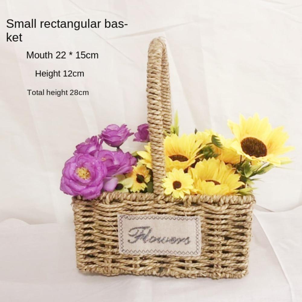 Easy To Carry Retro Handheld Flower Basket Straw Weave Flower Basket High Quality Home Decoration