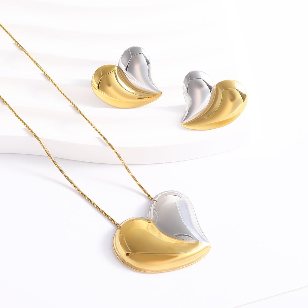 European & American Cross-Border Heart Titanium Steel Necklace & 18K Gold-Plated Heart Earrings - Fashionable & Luxurious
