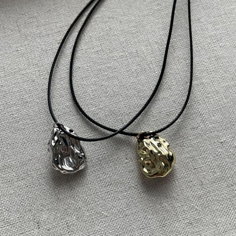 European American Irregular Geometry Pendant All-matched Clavicle Chain Novel Wax Line Cold Wind Necklace for Girls