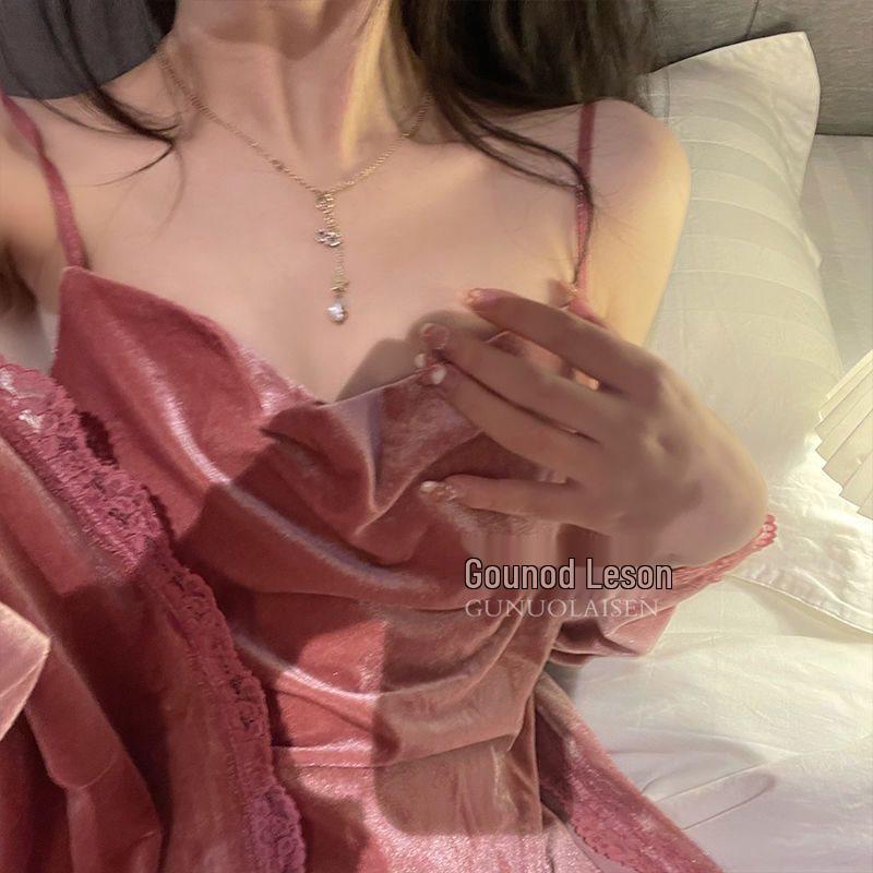 Goldener Samtspitzen-Pyjama-Set für Damen - Herbst/Winter-Kollektion 2025