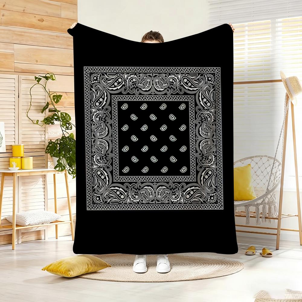 chubby Ppaisley pattern Throw Lightweight g Flannel Blanket Soft Skinfriendly for Summer Cooling