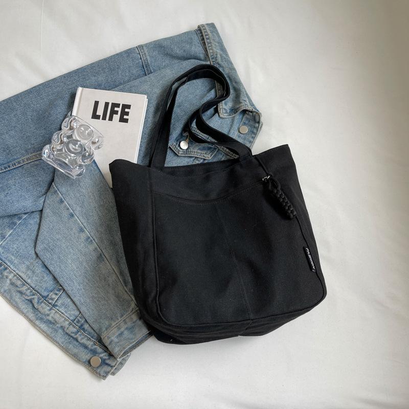 

Однотонная сумка для отдыха большой вместимости 2025 новая сумка для макияжа для выхода в свет на плечо подмышку сумка-тоут чёрный