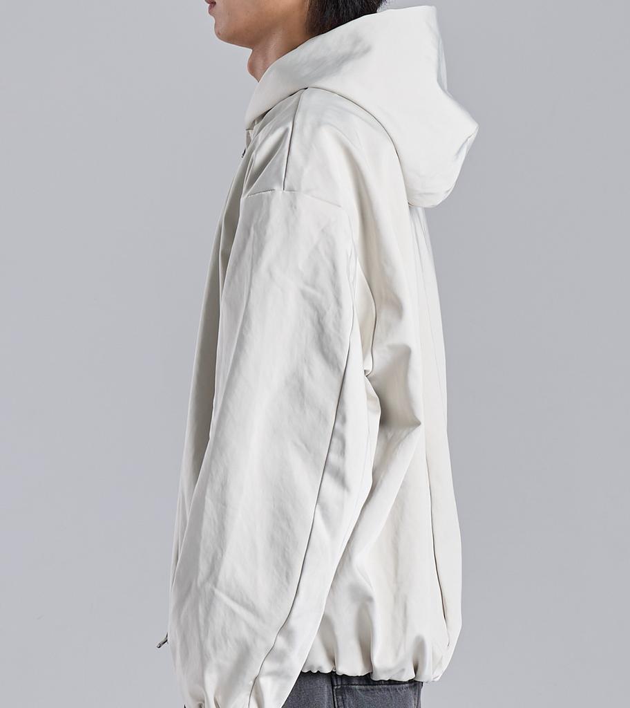 Button Seoul Glossy Texture Two-Way Banded Ribbed Hooded Blouson (White)