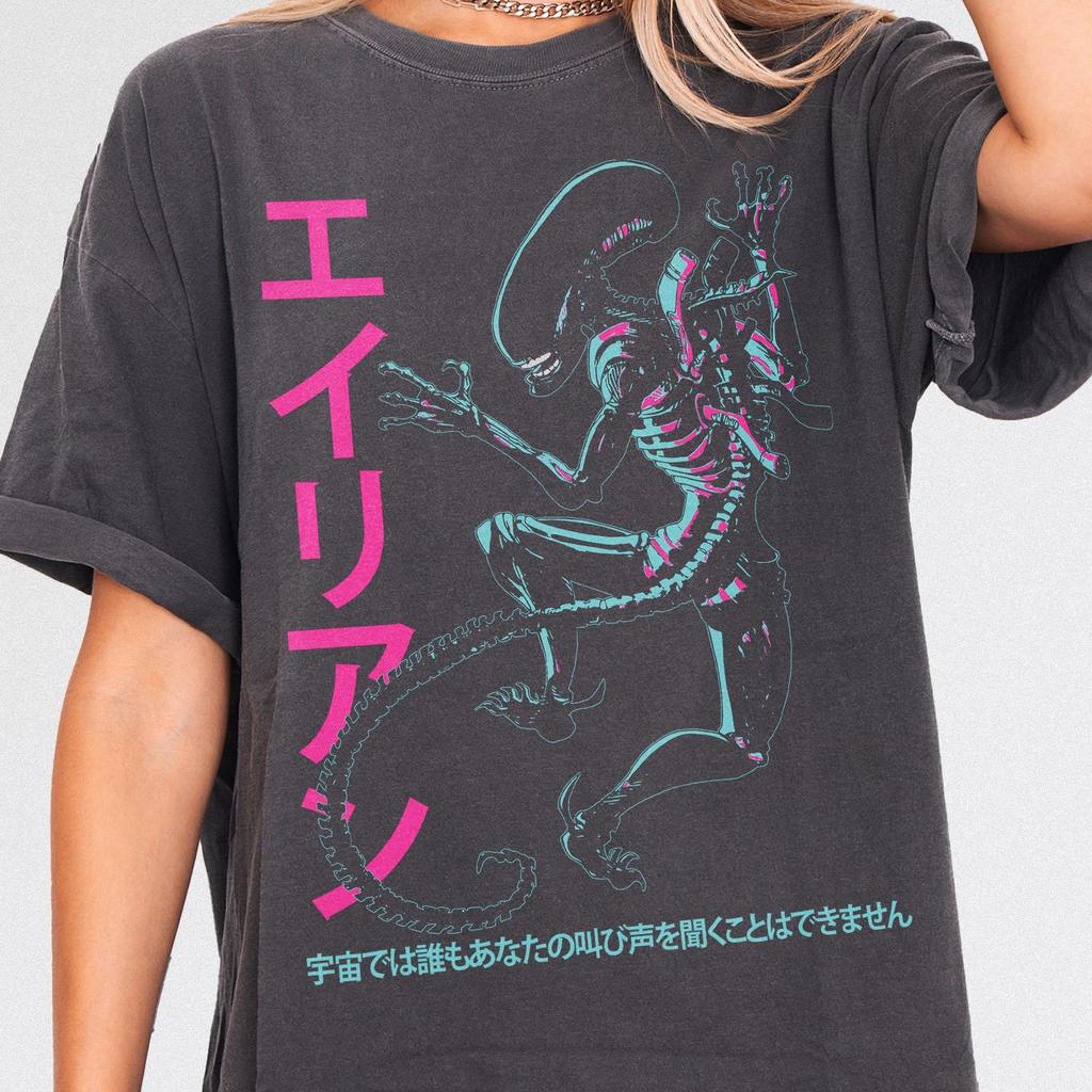 Vintage Alien T-Shirt: Retro Japanese Xenomorph Graphic Tee